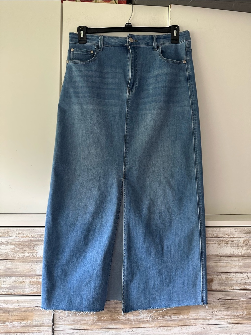 👖 OAT New York Denim Maxi Skirt Women’s Size 12/31 Light Wash Raw Hem